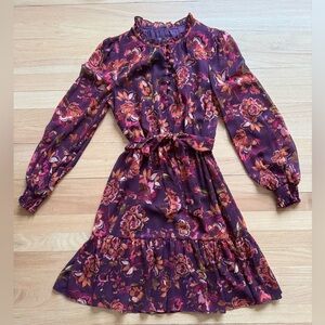 Vince Camuto Floral Dress with Ruffle Neck, Cinch Waist with Sash - Size 8.